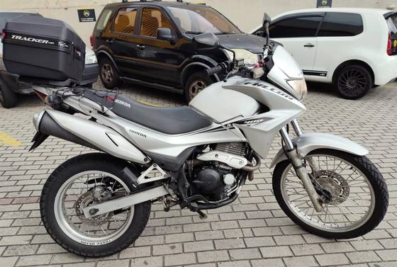 HONDA NX 400i FALCON 